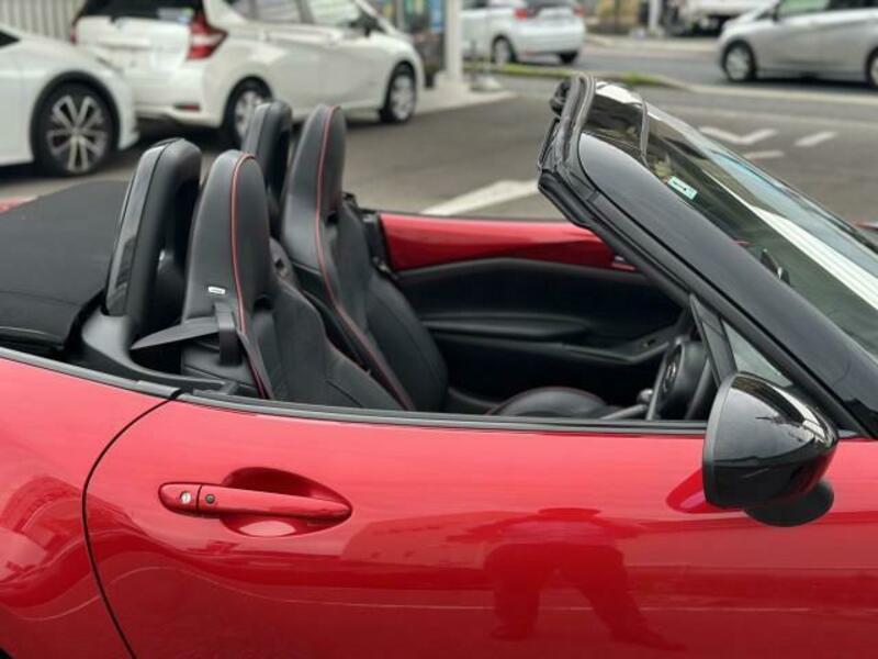 ROADSTER