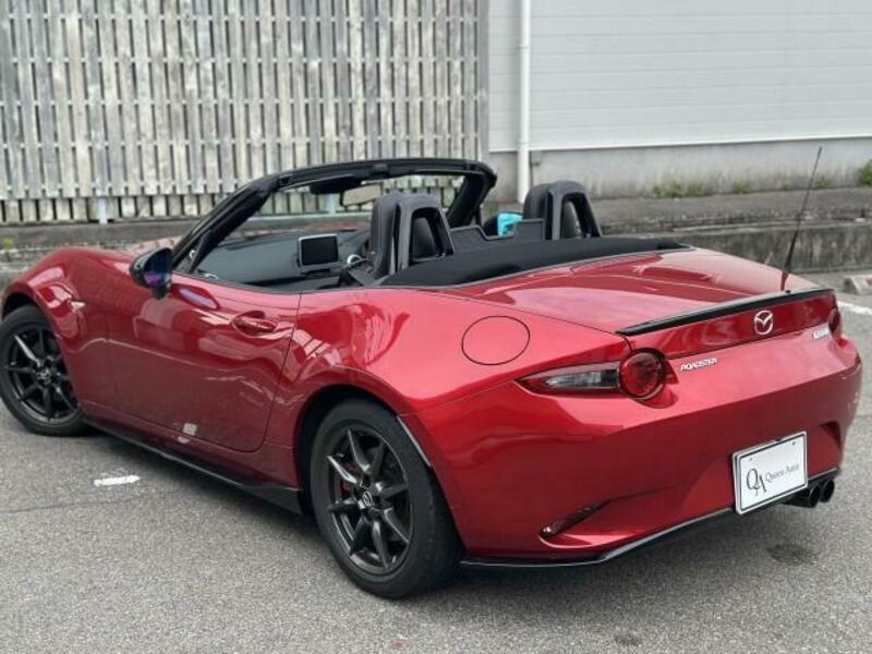 ROADSTER