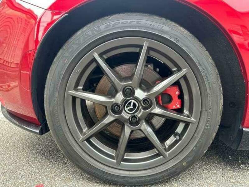 ROADSTER