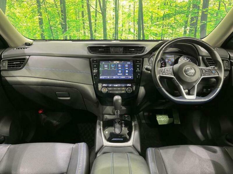 X-TRAIL