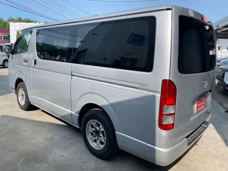 HIACE VAN