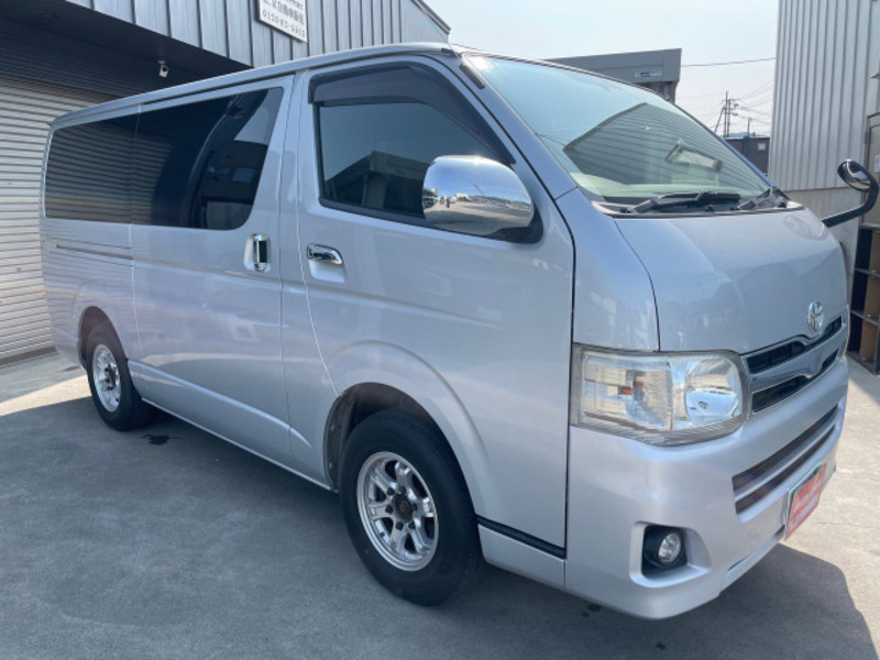 HIACE VAN