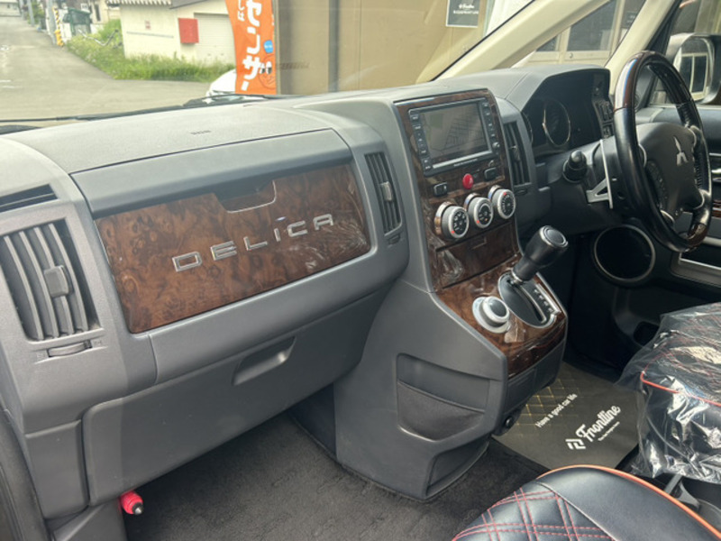 DELICA D5