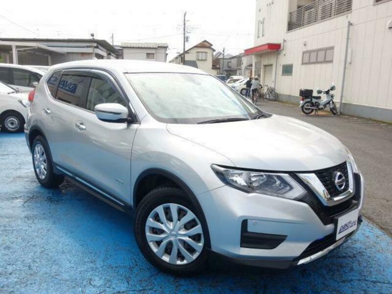 X-TRAIL
