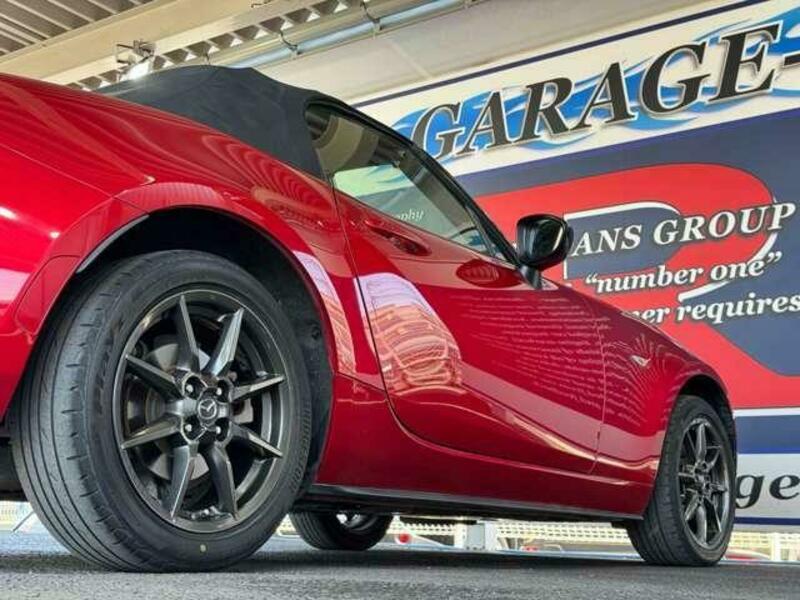 ROADSTER