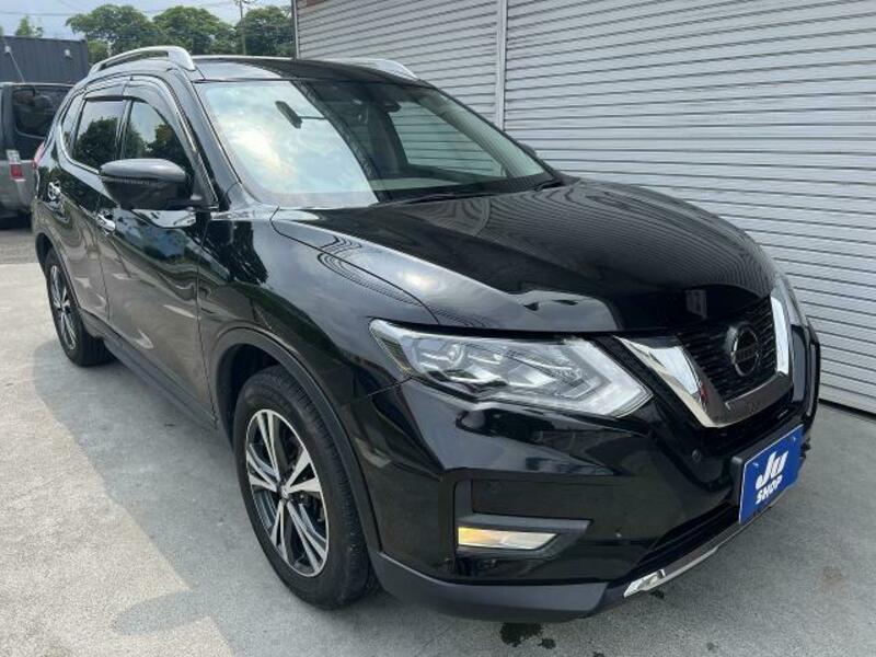 X-TRAIL