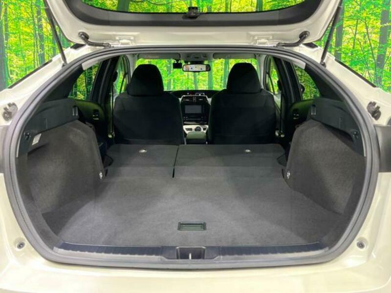 PRIUS-9