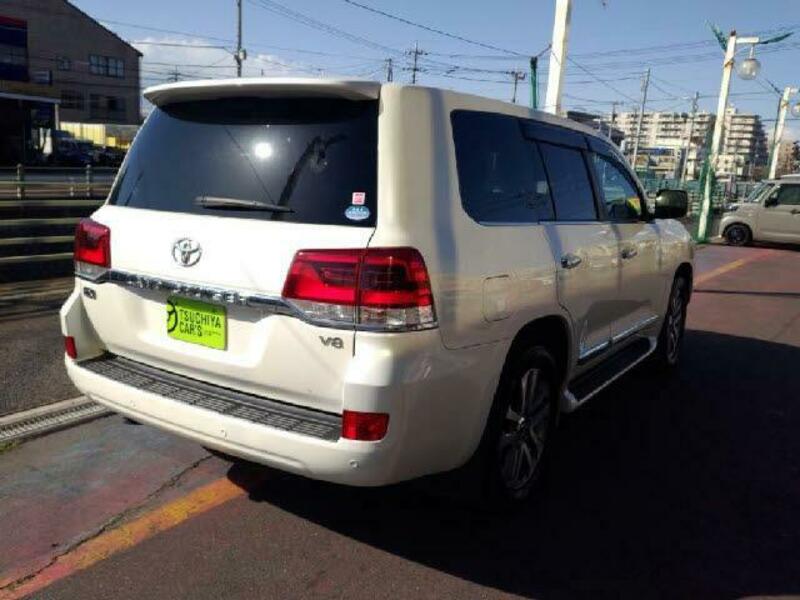 LAND CRUISER-1