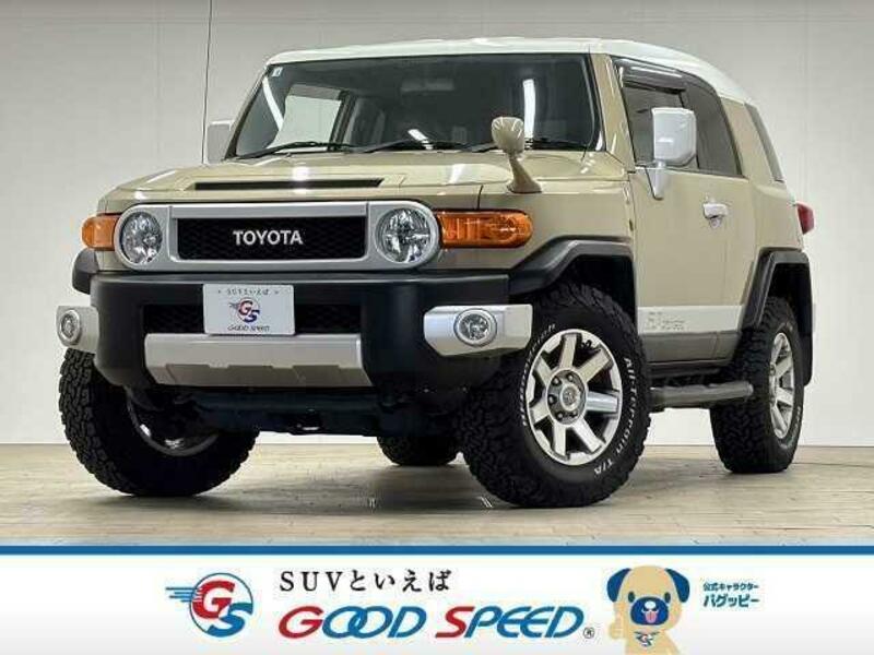 TOYOTA FJ CRUISER