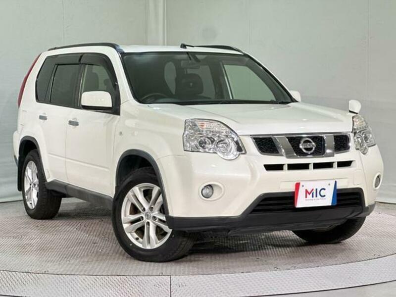 X-TRAIL