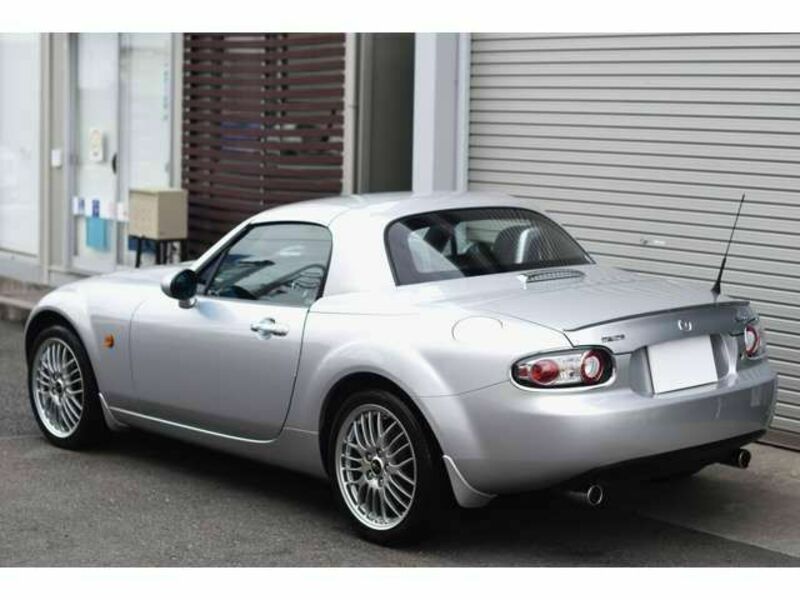 ROADSTER