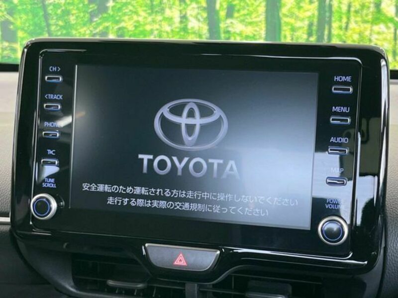 YARIS CROSS
