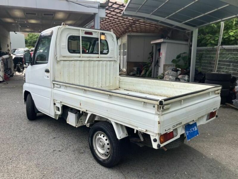 CLIPPER TRUCK