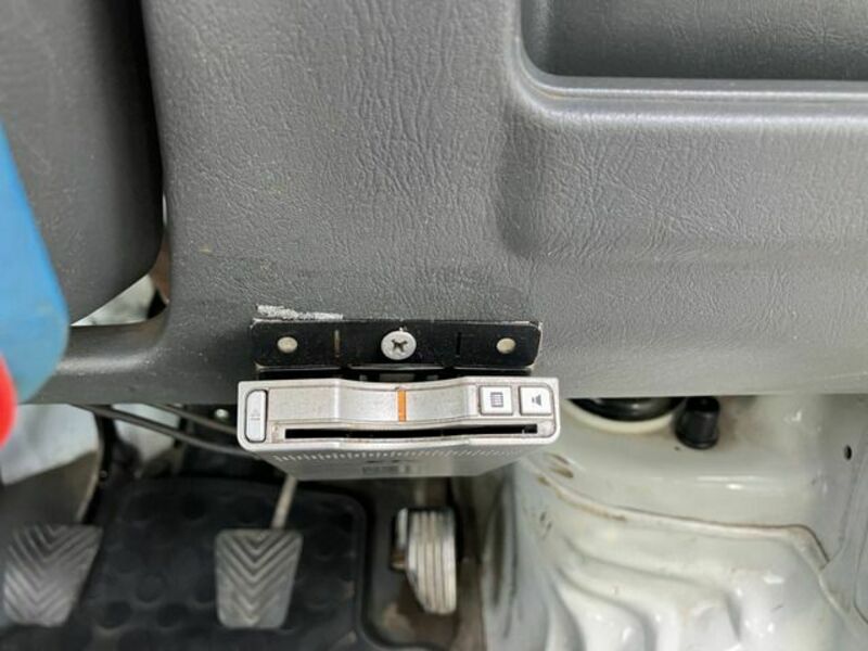 CLIPPER TRUCK