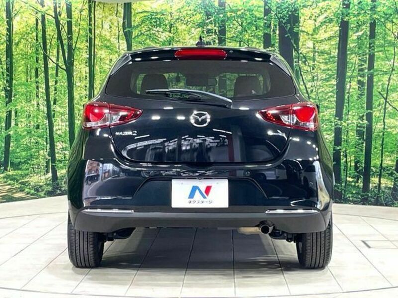 MAZDA2