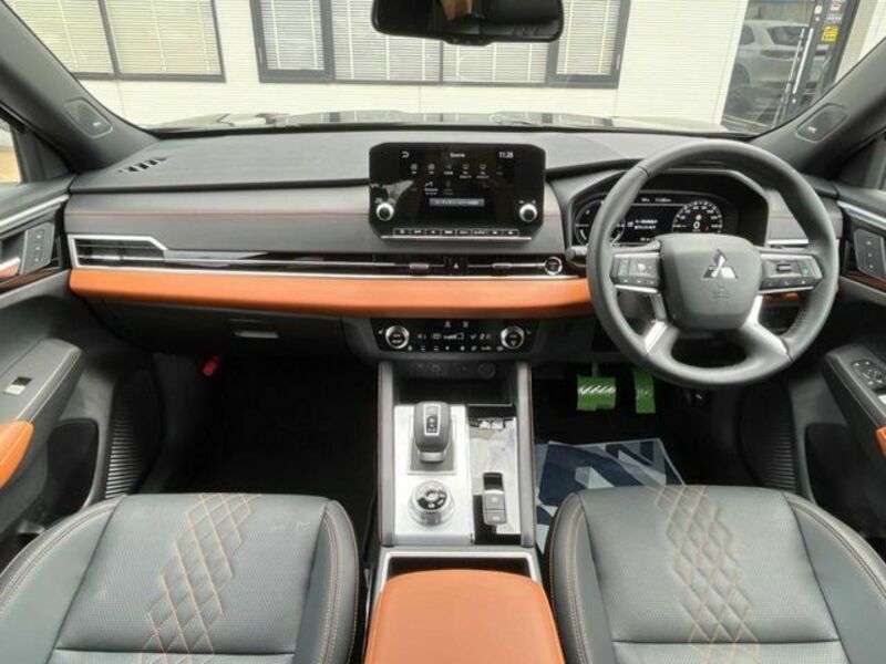 OUTLANDER PHEV