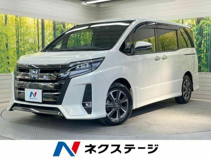 TOYOTA NOAH
