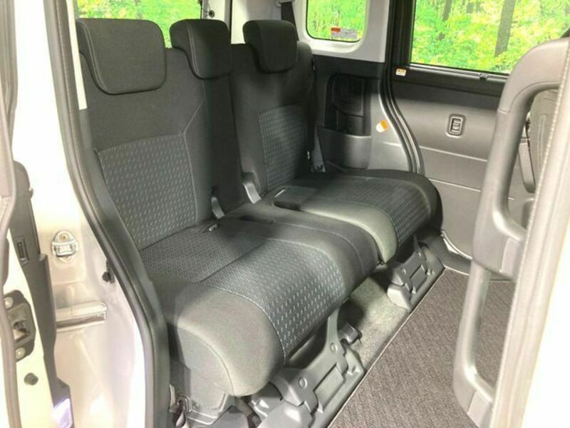 ROOMY