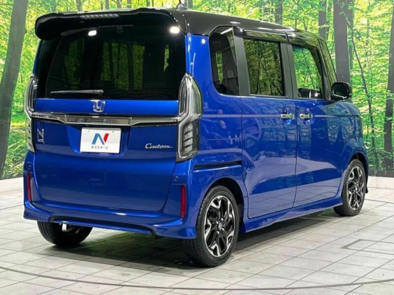 N BOX CUSTOM