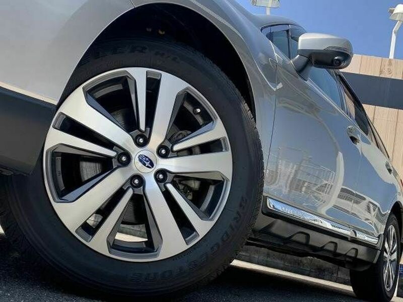 LEGACY OUTBACK
