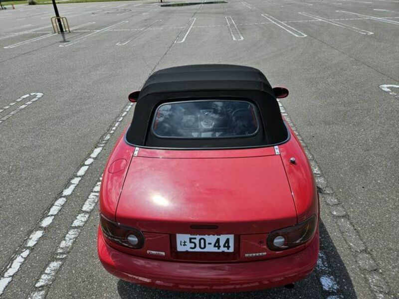 EUNOS ROADSTER