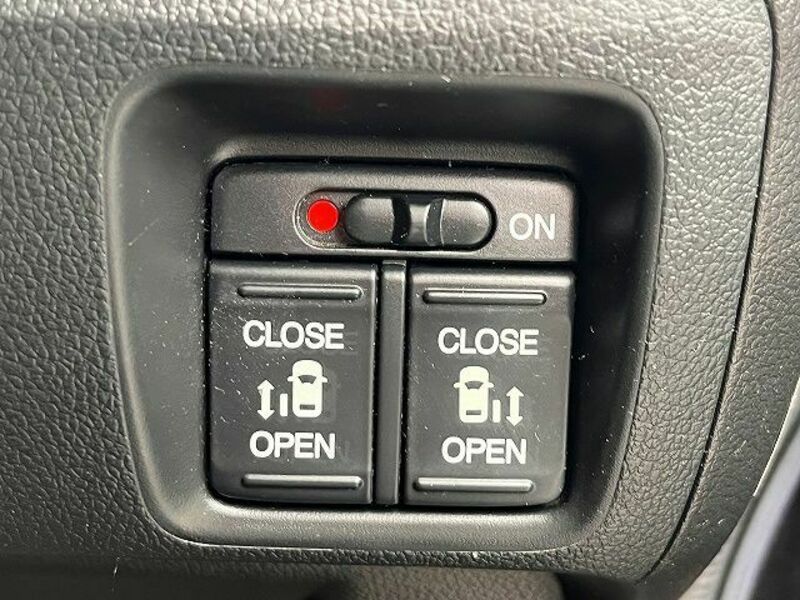 N BOX