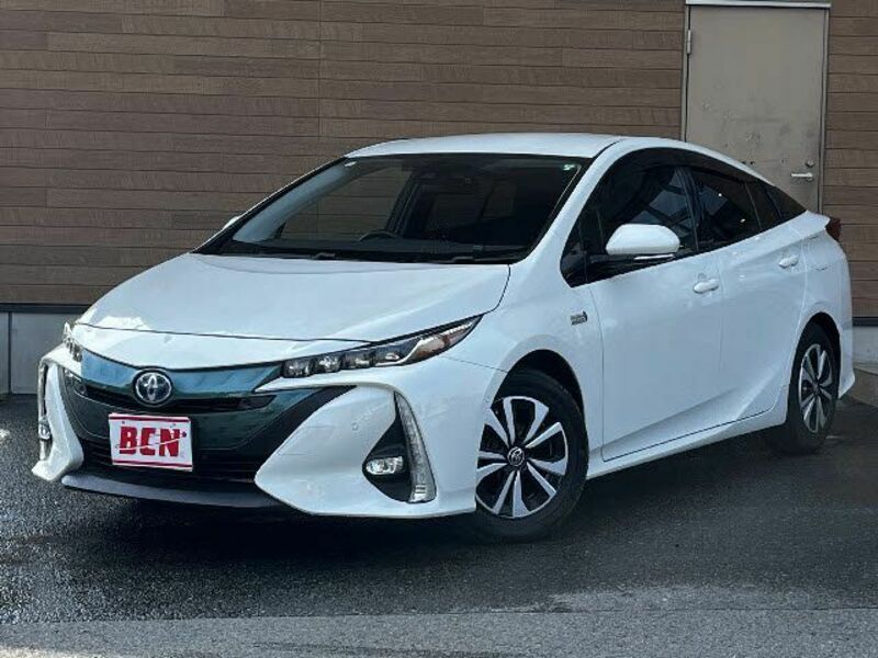 TOYOTA PRIUS PHV