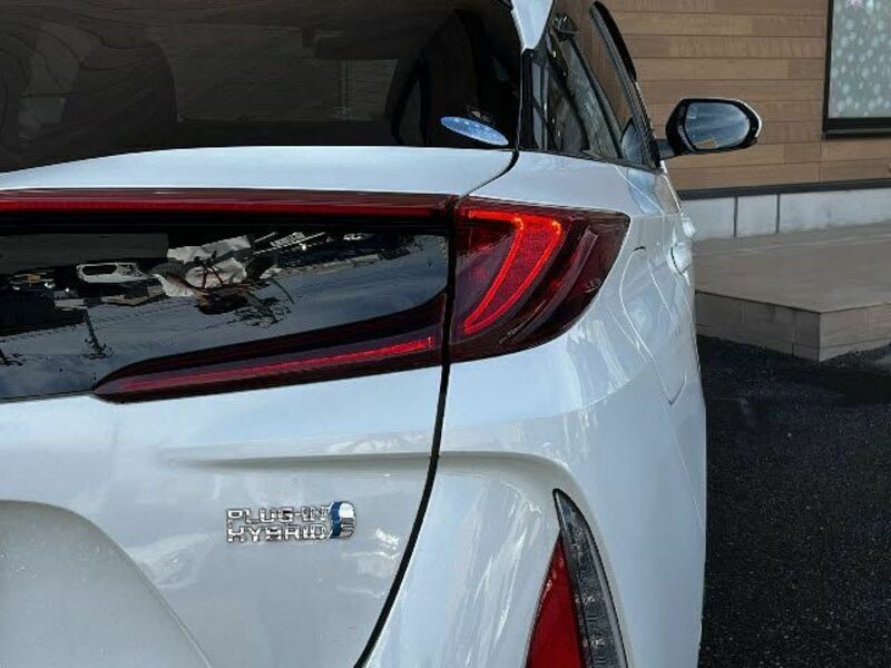 PRIUS PHV