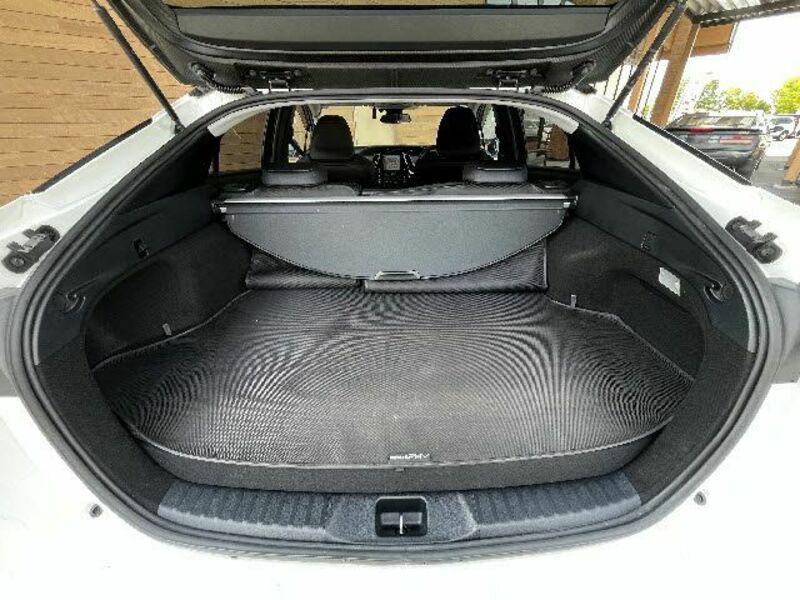 PRIUS PHV