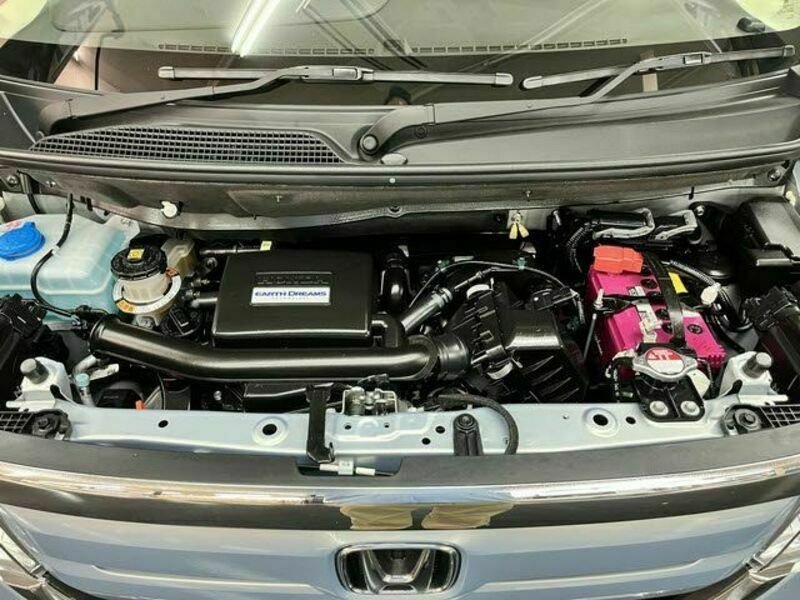 N BOX