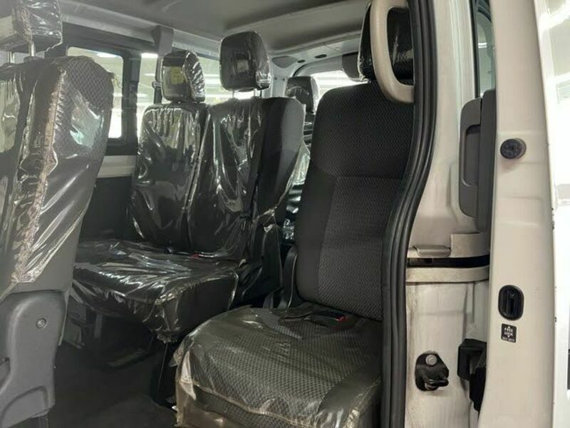 NV350 CARAVAN WAGON