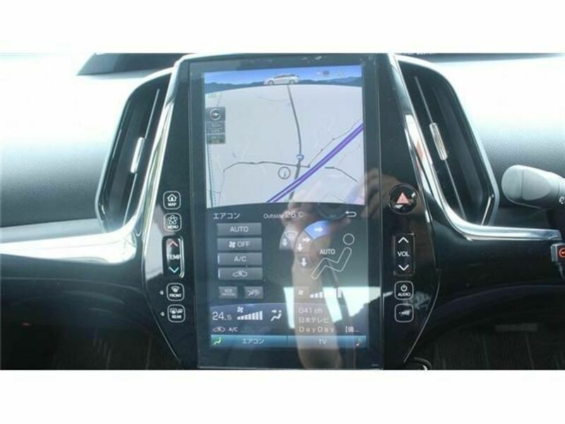 PRIUS PHV
