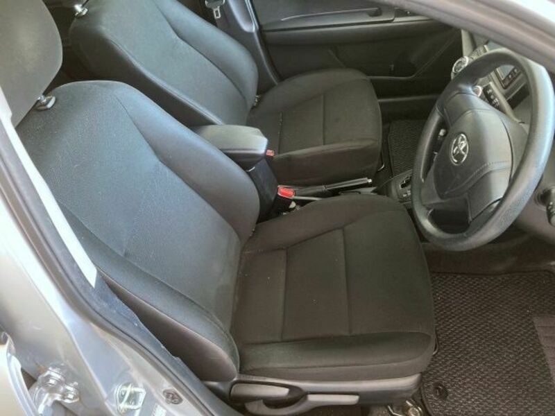 COROLLA AXIO