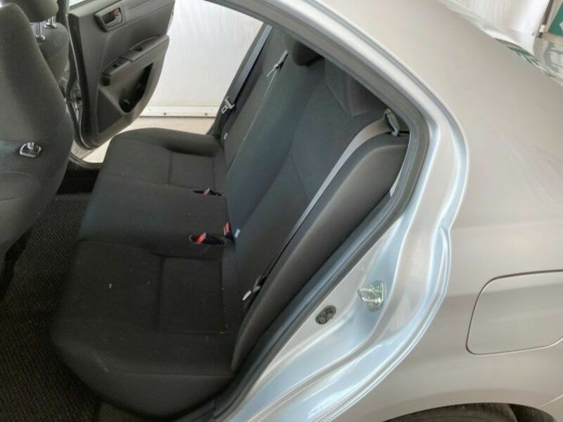 COROLLA AXIO