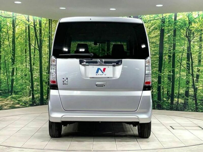 N BOX