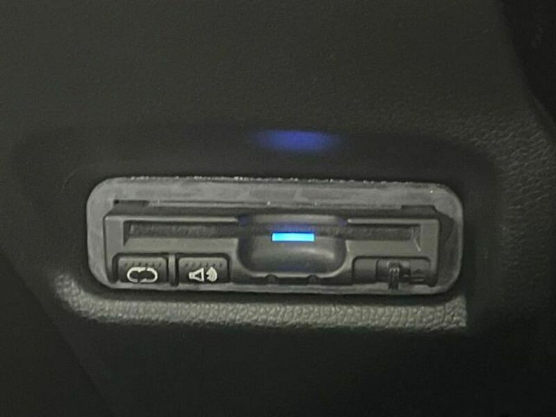 FIT HYBRID-4