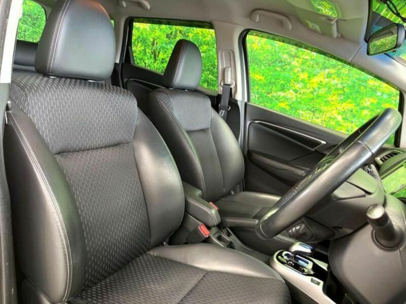 FIT HYBRID-8