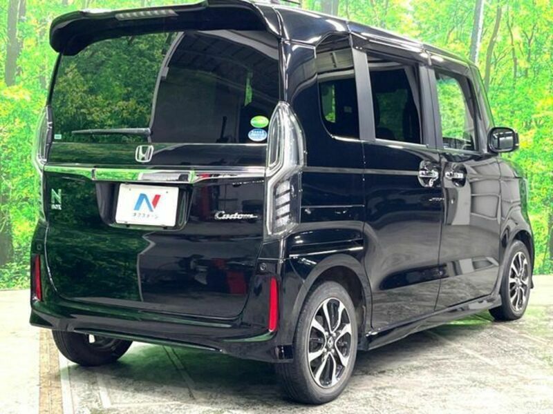 N BOX CUSTOM