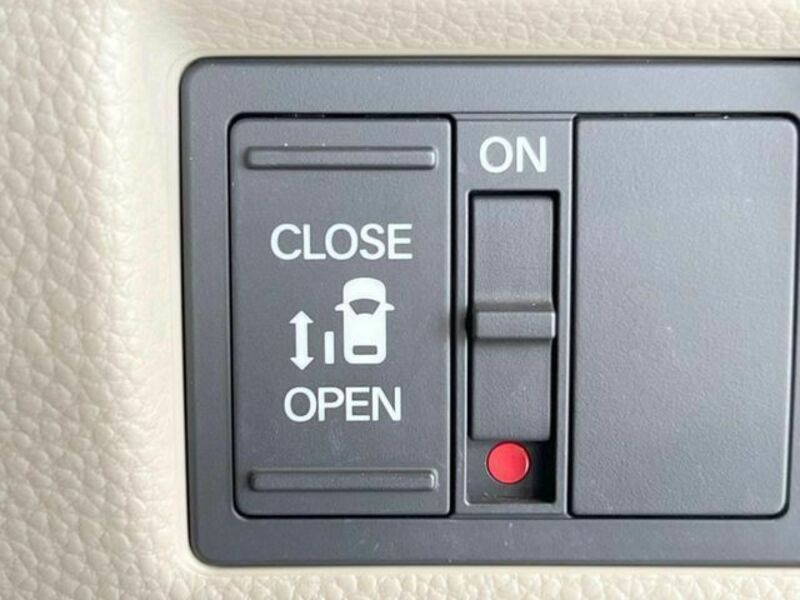 N BOX