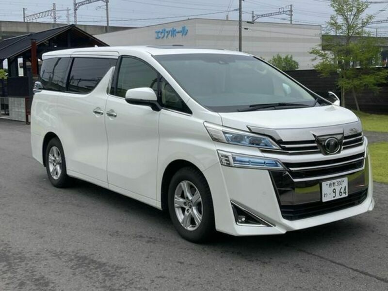TOYOTA VELLFIRE