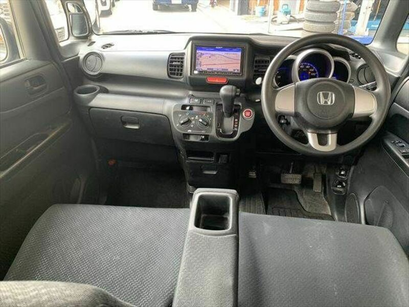 N BOX CUSTOM