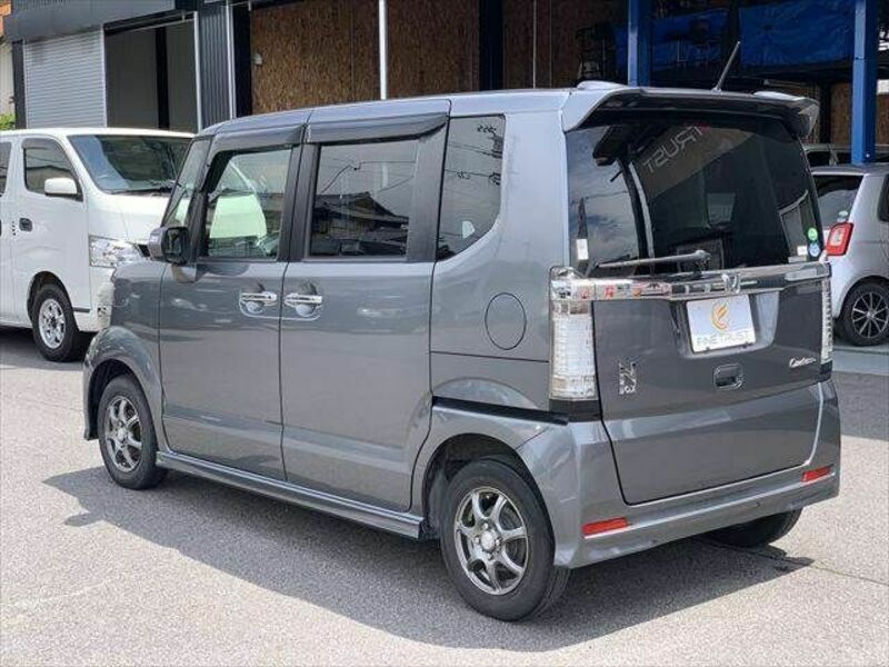 N BOX CUSTOM
