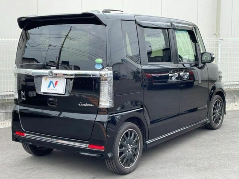 N BOX CUSTOM