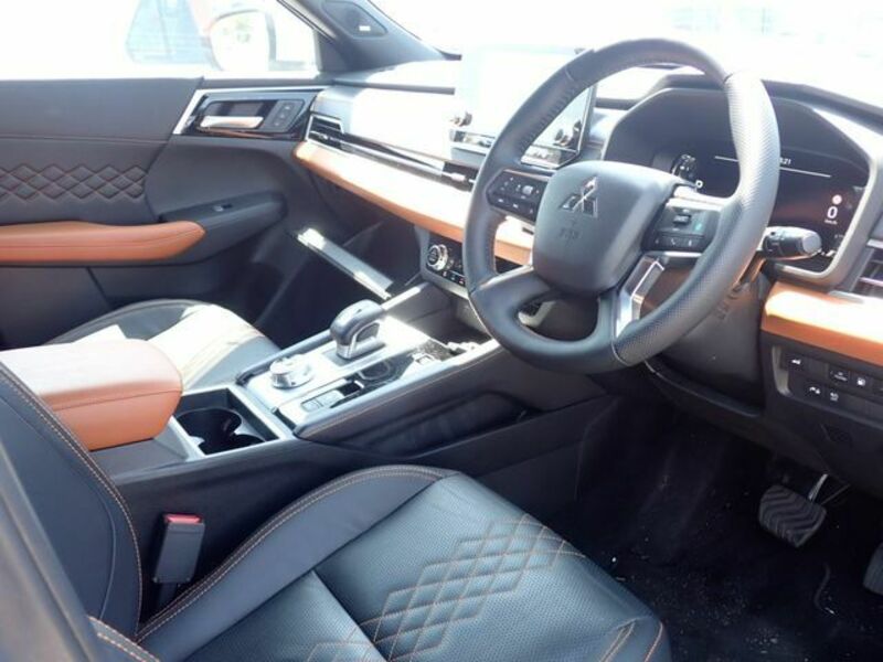 OUTLANDER PHEV