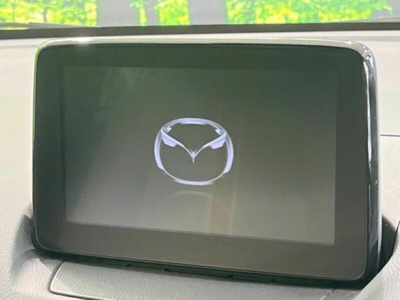 MAZDA2