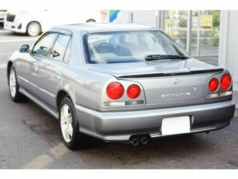 SKYLINE