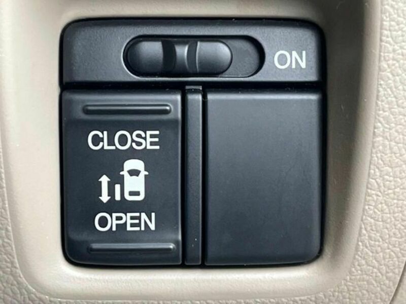 N BOX