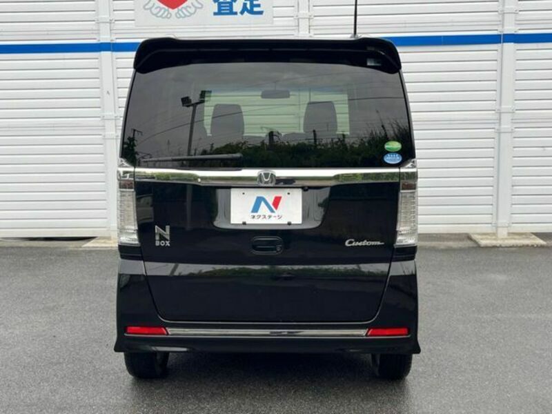 N BOX CUSTOM