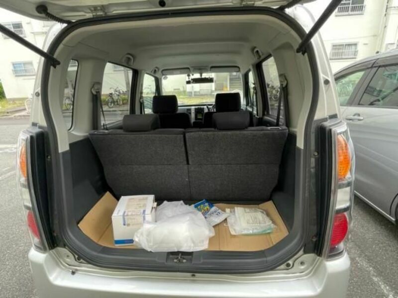 WAGON R