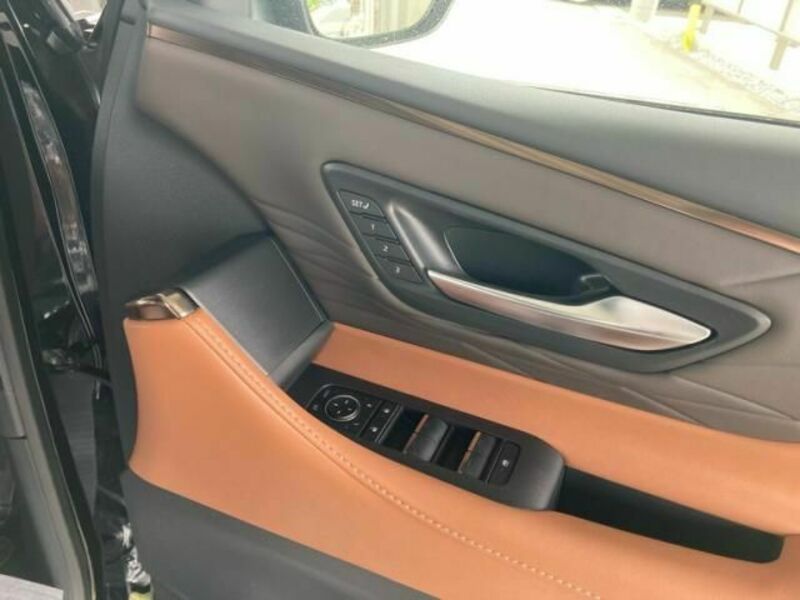 VELLFIRE-17